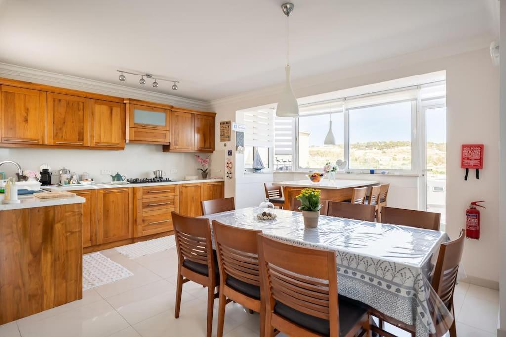 Apartamento Seagull Penthouse Marsaxlokk Exterior foto
