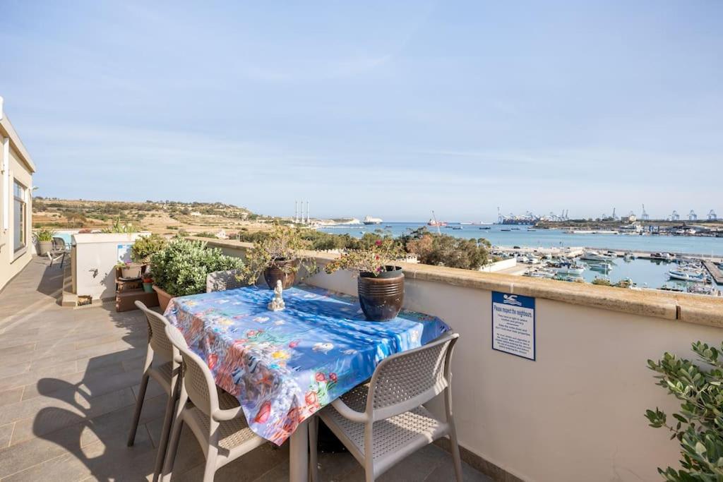 Apartamento Seagull Penthouse Marsaxlokk Exterior foto
